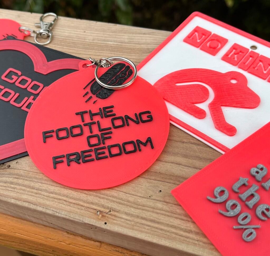 Design Your Own 3D-Printed Fridge Magnet or Mini Sign
